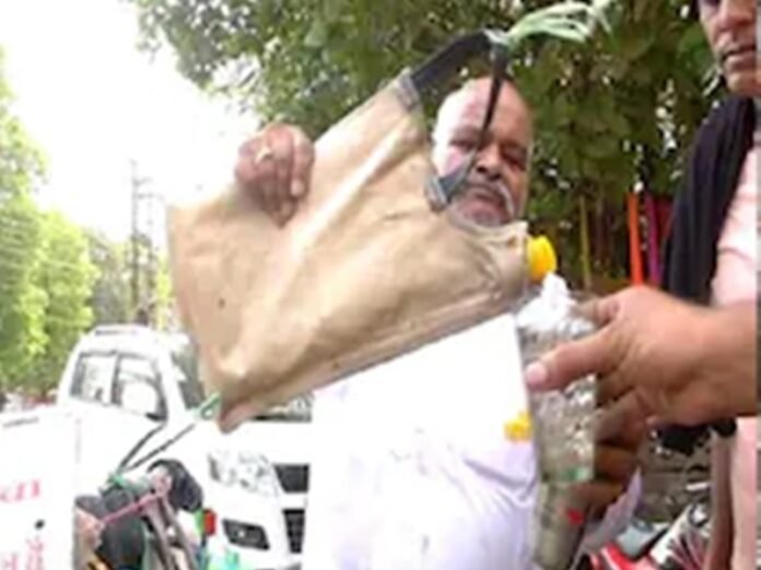 04_05_2022-waterman_in_jabalpur