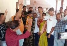 संघर्षों को मात देकर खमरिया की बेटी साक्षी खरोले ने पाई सफलता