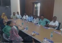 पांढरवानी पंचायत की बैठक में बाजार नीलामी सहित अन्य बिन्दुओं पर की गई चर्चा