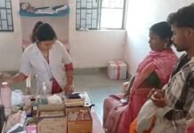 सर्वर नही चलने से सामुदायिक स्वास्थ्य केन्द्र में ब्लड जांच के लिए मरीज हुए परेशानरजिस्ट्रेशन पोर्टल ठप होने से बिना जांच कराये लौटे दर्जनों ग्रामीण, निजी पैथोलॉजी में जांच करवाने को हुए मजबूर