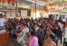 आजाद अध्यापक शिक्षक संघ ने पूर्व मंत्री प्रदीप जायसवाल और विधायक पटेल को सौंपा ज्ञापन