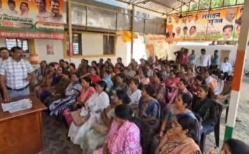 आजाद अध्यापक शिक्षक संघ ने पूर्व मंत्री प्रदीप जायसवाल और विधायक पटेल को सौंपा ज्ञापन