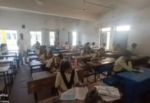 कक्षा ९ वीं और ११ वीं की वार्षिक परीक्षा जारी
