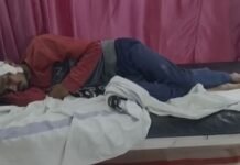 दो मोटरसाइकिल आपस में टकराई: चार लोग घायलहट्टा थाने के मोहगांव नर्मदा टोला के पास हुई दुर्घटना