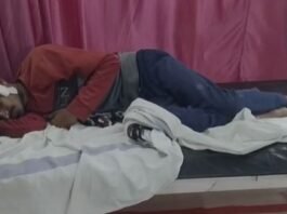 दो मोटरसाइकिल आपस में टकराई: चार लोग घायलहट्टा थाने के मोहगांव नर्मदा टोला के पास हुई दुर्घटना