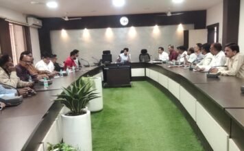 जिले में घरेलू एलपीजी गैस सिलेंडर, पेट्रोल एवं डीजल का पर्याप्त स्टॉक उपलब्ध