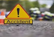 डिंडौरी में ट्रक की टक्कर से पांच लोगों की हो गई थी मौत, प्रशासन ने 4-4 लाख रुपये दी आर्थिक सहायता