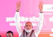 काशी में पीएम मोदी ने दी 6350 करोड़ की सौगात, बोले- मैं नारी शक्ति का आशीर्वाद लेने आया, दिलाकर रहूंगा आरक्षण का हक