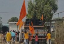 मेहंदीवाड़ा में भव्य कलश यात्रा के साथ नौ दिवसीय शिव महापुराण कथा का हूआ श्रीगणेश