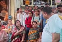 शहर से गांव तक शराब दुकानों के विरोध की लहर तेज, देर रात तक प्रदर्शन जारी