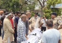 सीहोर में जमीनी विवाद में खूनी संघर्ष: इलाज के दौरान युवक की मौत, शव थाने के बाहर रखकर परिजनों ने किया हंगामा