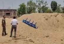 अवैध रेत परिवहन पर पुलिस की बड़ी कार्रवाई, ट्रैक्टर-ट्रॉली सहित लगभग 100 ट्रॉली रेत जप्त