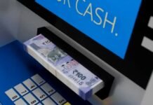 ATM से नहीं निकला Cash लेकिन अकाउंट से कट गए पैसे? वापस पाने के लिए तुरंत करें ये काम