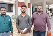 केवायसी कराने बैक गई पत्नी, अचानक हो गई लापतागुमशुदा पत्नी की तलाश में दर दर भटक रहा पति,