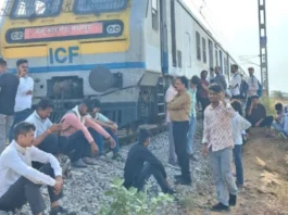 मुरैना: सुमावली स्टेशन के पास मेमू ट्रेन का टूटा करंट हैंडल, बीच रास्ते थमे पहिए, यात्रियों में हड़कंप