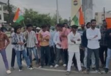 क्षेत्र के युवाओं ने विभिन्न मांगों को लेकर निकाली रैली जताया आक्रोश