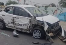 टला बड़ा हादसा ट्रक की चपेट में आई कार, बाल-बाल बचा चालकसरेखा ओवर ब्रिज के टर्निंग पाइंट का मामला,