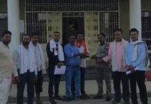 पूर्व सांसद कंकर मुंजारे को सोशल मीडिया पर गाली-गलौच और जान से मारने की मिली धमकी