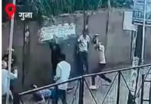 सिर पर तान दिया था तमंचा, ट्रिगर दबने से पहले बज गया हूटर…गुना में ऐसे बची युवक की जान