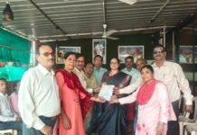 हमारे पढ़ाए बच्चे डॉ ,कलेक्टर और वैज्ञानिक बन गए! फिर हम परीक्षा क्यों दें