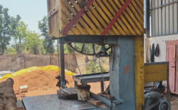 वन विभाग ने अवैध चिरान पर दो आरा मिल की सील