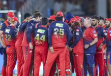 IPL 2026 जीतने के बाद भी इन तीन खिलाड़ियो पर लटकी तलवार, आरसीबी कर सकती है रिलीज