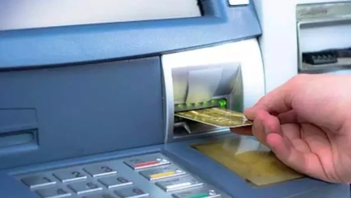 24_07_2026-atm_break_ujjain_2026724_132432_m