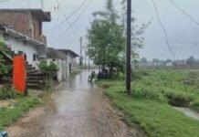 वार्ड नं.९ में गंदगी और जलभराव से वार्डवासी आक्रोशित
