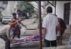 खेत में काम करते समय किसान की संदिग्ध परिस्थितियों में मौत