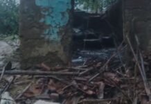 उधर जिला मुख्यालय से महज 7 किमी दूर भरवेली थाने के अंतर्गत