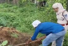 समाज के डर से हैवानियत, अविवाहित बेटी के नवजात को गोबर के गड्ढे में दबाया
