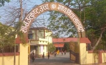 लालबर्रा उत्कृष्ट विद्यालय लालबर्रा में दर्ज संख्या १७०० से अधिक