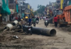 इंदौर में अधूरी सड़क की कैद में आज भी जिंसी, निगम का दावा फेल, परेशान हो रहे रहवासी, आसपास की गलियों में भी गुत्थम-गुत्था हो रहे वाहन