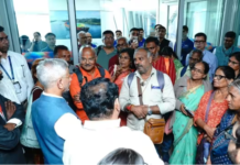 ‘315 भारतीयों से नहीं हो पा रहा संपर्क…’, काठमांडू से रेस्क्यू कर दिल्ली लाए गए 21 लोग, जयशंकर ने एयरपोर्ट में की मुलाकात