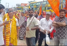 सावन मास के दूसरे सावन सोमवार को भक्तों से गुलजार हुआ बाबा भोलेनाथ का द्वार