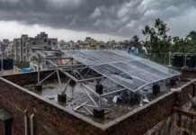 आंधी-तूफान में उखड़ न जाएं सोलर पैनल, जानिए कितनी ऊंचाई पर लगाना है सुरक्षित? समझें पूरा फॉर्मूला