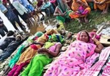 न जी पा रहे, न मर पा रहे… पन्ना के पानी में डूबे इलाकों में ‘चिता आंदोलन’ का 5वां दिन, मुआवजे की मांग पर अड़े आदिवासी