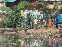 तालाब को प्रदूषण मुक्त बनाने बाहरी नाले का निर्माण भी तेजी से जारी
