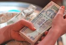 DA Hike Update: जुलाई की DA-DR किस्त जल्द ऐलान करने की मांग, 64% तक बढ़ने का अनुमान, कब मिलेगी खुशखबरी?