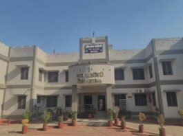 सार्वजनिक पंडाल से विसर्जन के लिए नहर पहुंचे बप्पा,विघ्नहर्ता को दी विदाई