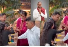 Amitabh Bachchan Trolled: अमिताभ बच्चन से जुड़ा एक वीडियो वायरल हो रहा है, जिसमें एक महिला फैन एक्टर से हाथ मिलाने की कोशिश करती हुई नजर आई। ऐसे में अब अमिताभ को ट्रोल किया जा रहा है।