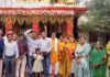 केश शिल्पी सेन नाई समाज ने मां काली पाठ मंदिर में श्रद्धा-भक्ति के साथ चढ़ाई चुनरी