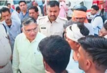 चार दोस्तों ने साथ पी और अगले दिन हो गई सबकी मौत, देवास में जहरीली शराब से 13 मौतें, प्रशासन का इनकार