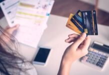 एक से ज्यादा Credit Card रखना फायदे का सौदा है या नुकसान, कहीं बढ़ न जाए कर्ज का बोझ